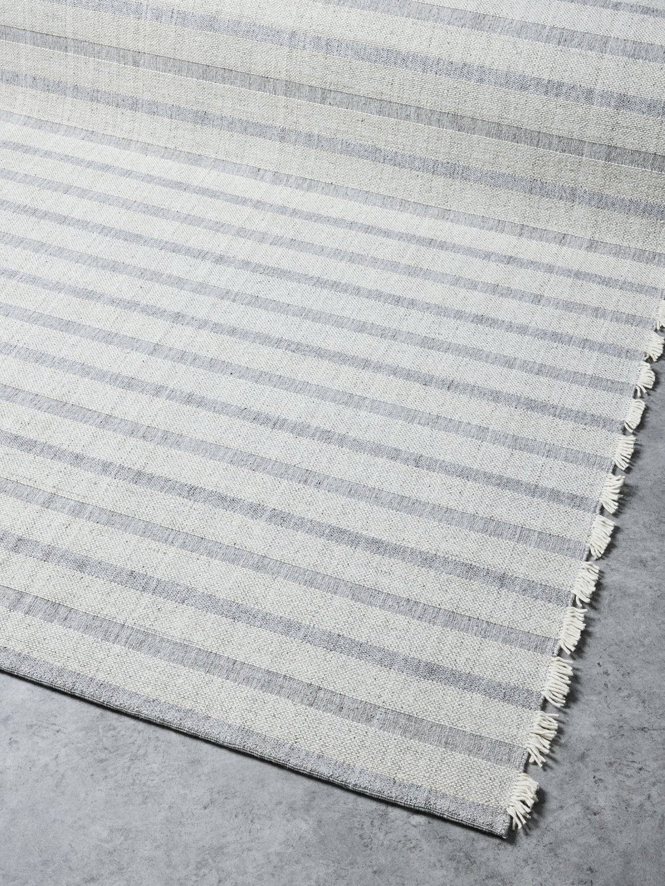 Magnus Natural/Beige Sample